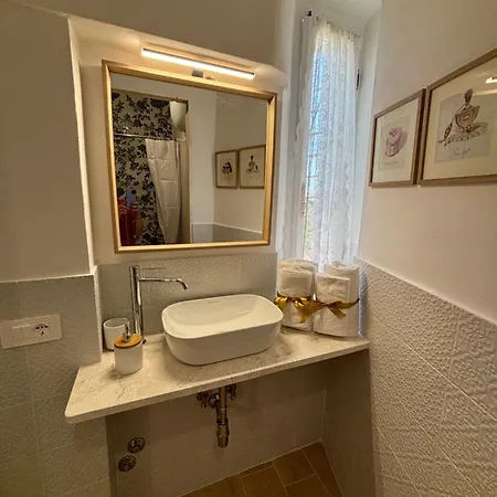 La Donna Di Cuori Apartament *